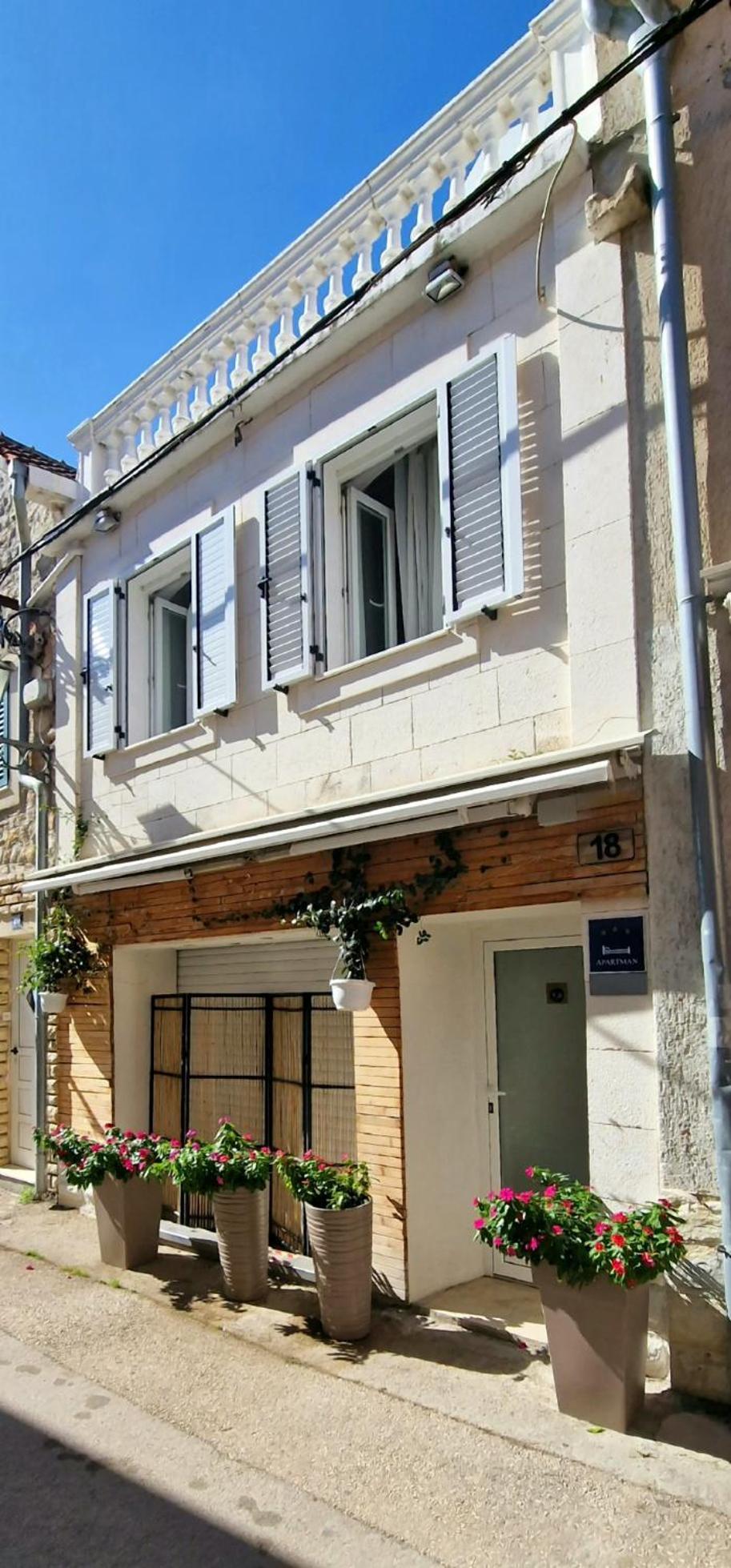 Riva Vibes Apartment *